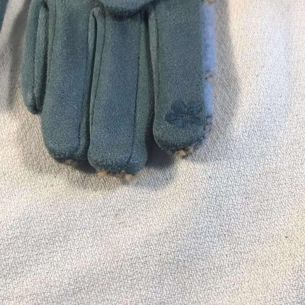 Topitoff Blue and Tan Plaid Touchscreen Cotton Blend Cozy Winter Gloves